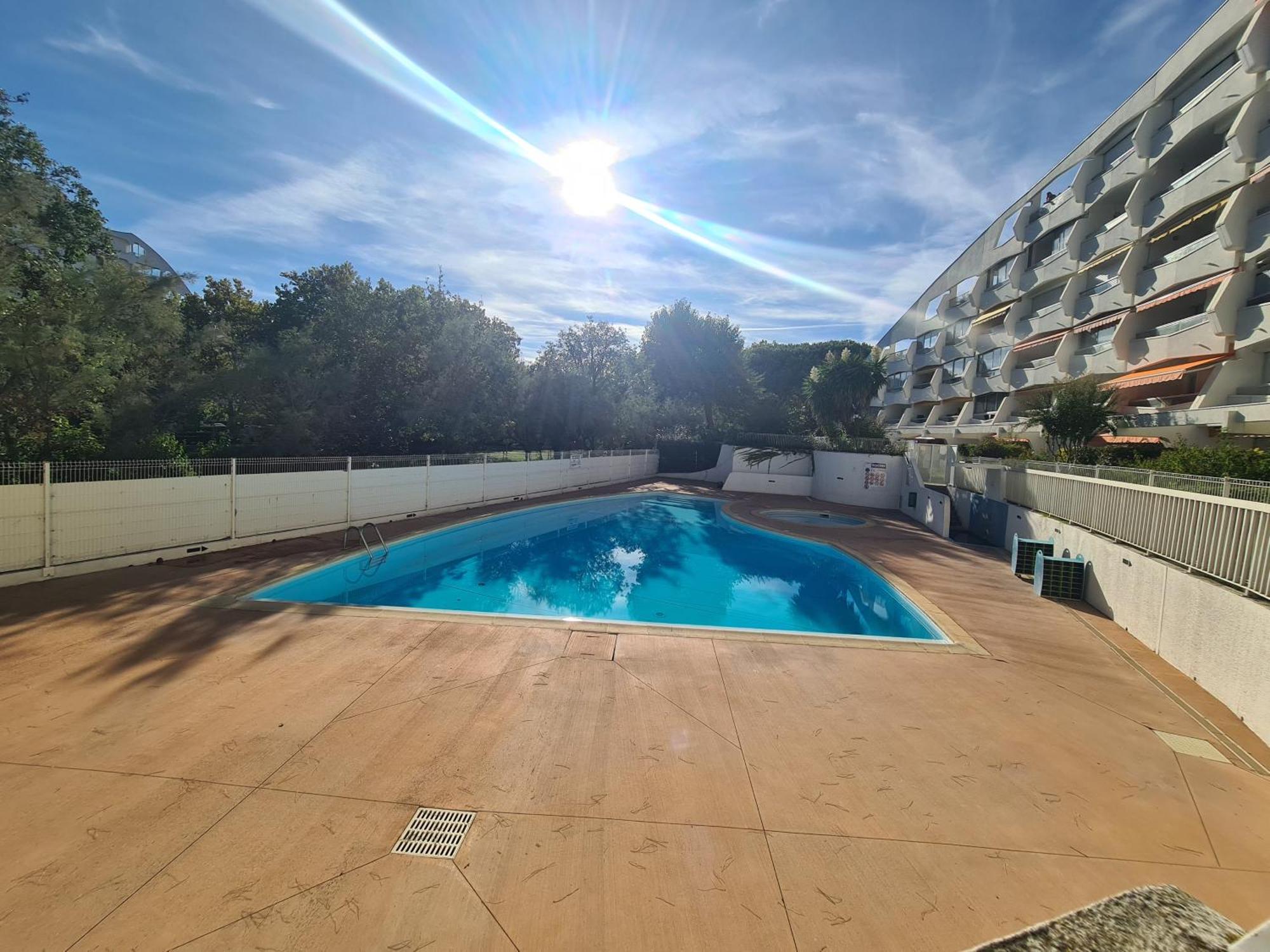 Appart Grande Motte Quartier Couchant - Parking - Balcon- Piscine - Plage 300M La Grande Motte Luaran gambar